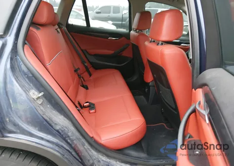 2015 BMW X1 xDrive28I z USA, uszkodzony, nr VIN WBAVL1C58FVY37680